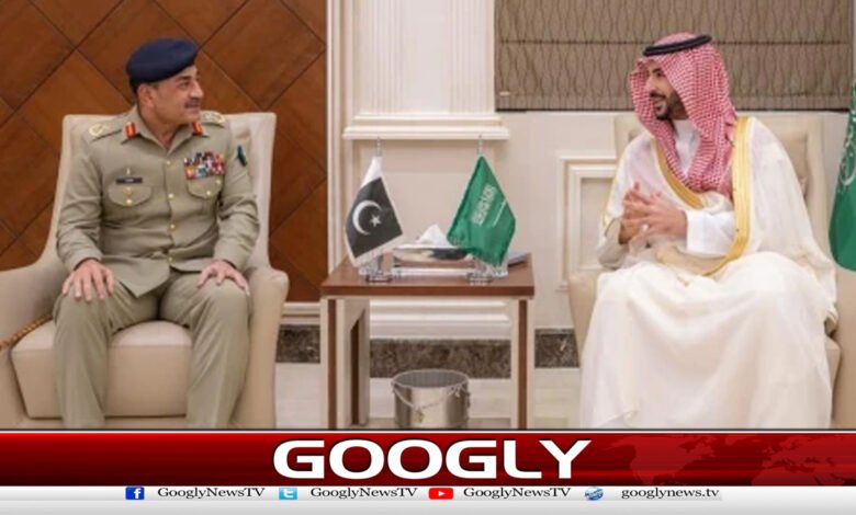 Saudi Defense Minister meets Field Marshal, discusses Middle East situation