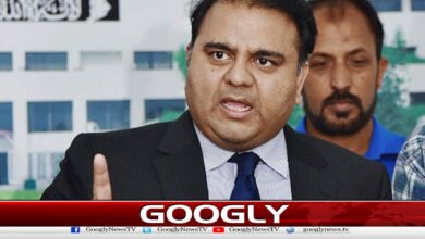 PTI's legal committee takes envelopes from PML-N, alleges Fawad Chaudhry