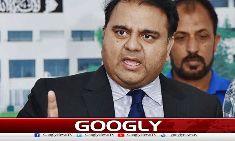 PTI's legal committee takes envelopes from PML-N, alleges Fawad Chaudhry