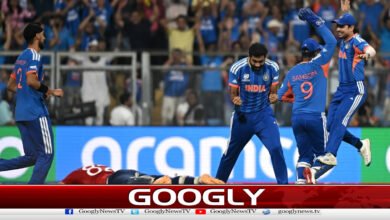 India defeats England to reach T20 World Cup final