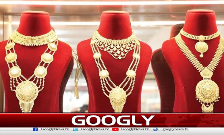 Gold Prices Drop Over PKR 24,000 Ahead of Eid