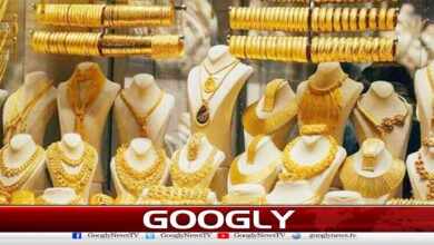 Gold prices fall further in global and local markets