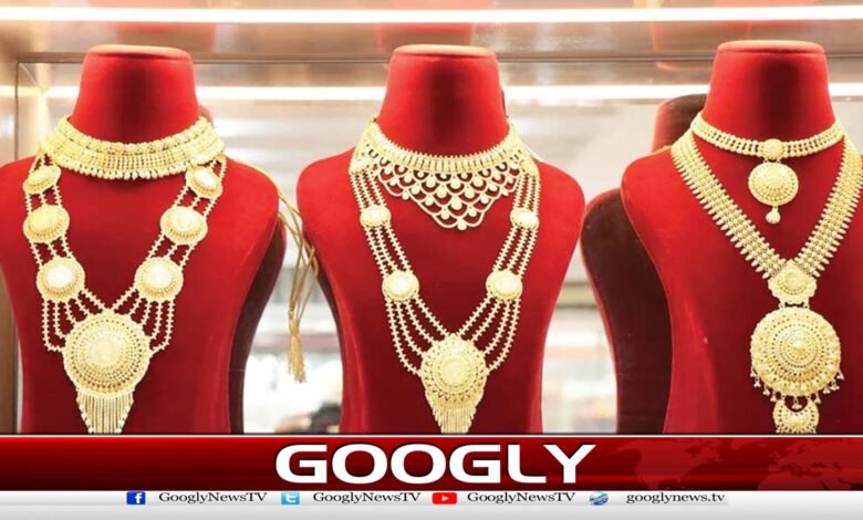 Gold Price Rises by Rs 1,000 per Tola