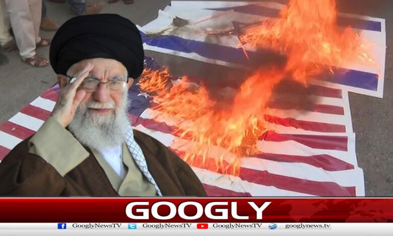 کراچی:ایرانی سپریم لیڈر کی شہادت کیخلاف احتجاج،امریکا، اسرائیل کے پرچم نذر آتش 1 Karachi: Protest Erupts Over Iranian Supreme Leader’s Assassination, US and Israeli Flags Burned