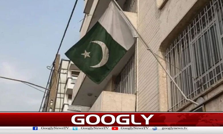 ایران: پاکستانی سفارتخانے قریب شدید بمباری،سفیر اور عملہ محفوظ 1 Pakistani Embassy in Iran Near Intense Bombing, Officials Reported Safe