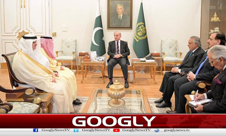 وزیراعظم سےسعودی وزیر خارجہ کی ملاقات،خطےکےامن واستحکام پرتبادلہ خیال 1 Saudi Foreign Minister meets Prime Minister, discusses regional peace and stability