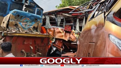 Bangladesh: 12 killed in horrific train-bus collision