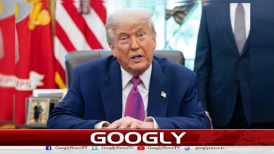 امریکی صدر کا ایران میں گرنے والے طیارے کے ویپن آفیسر کو بازیاب کروانے کا دعویٰ 5 US President claims to have recovered weapons officer from plane that crashed in Iran