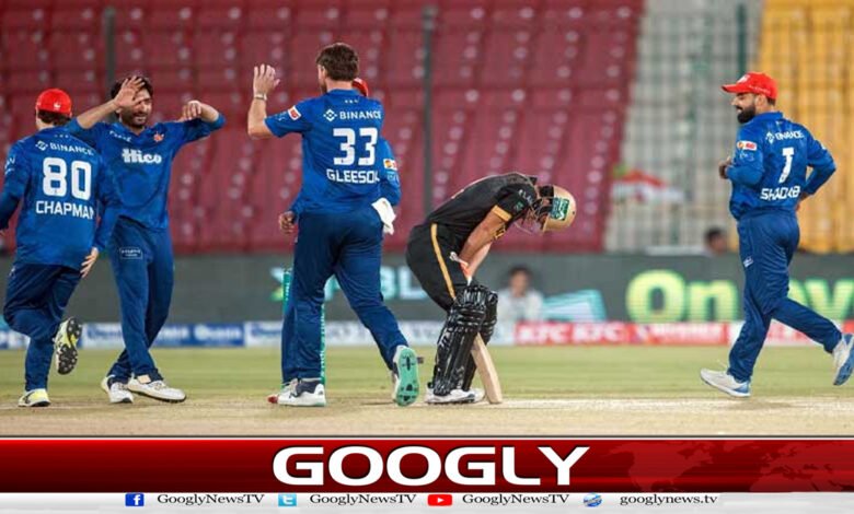 Islamabad United defeated Hyderabad by 8 wickets