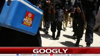 ہنگو: شرپسندوں کا پولیو ٹیم کے پولیس اہلکاروں پر حملہ،1 شہید، 4 زخمی 2 Hangu: Miscreants attack police personnel of polio team, 1 martyred, 4 injured