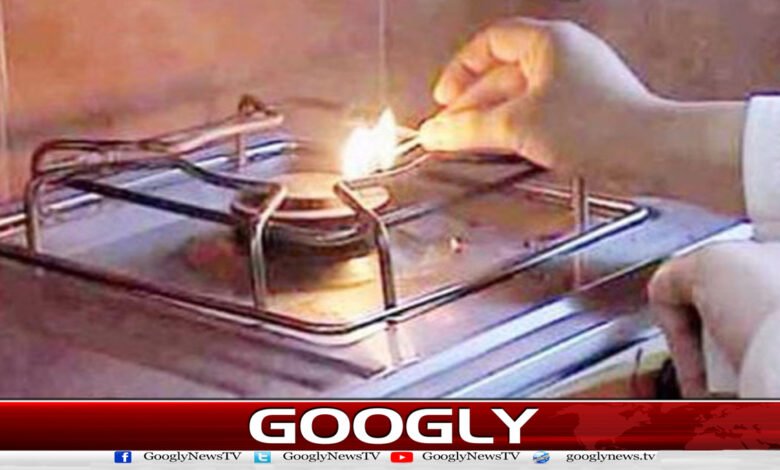 Why is there a risk of gas stoves getting cold even in summer?