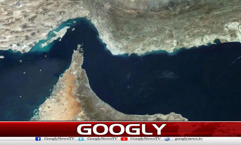 اسرائیل کے لبنان میں حزب اللہ پر حملے، ایران نے آبنائے ہرمز پھر بند کردی 1 Israel attacks Hezbollah in Lebanon, Iran closes the Strait of Hormuz again