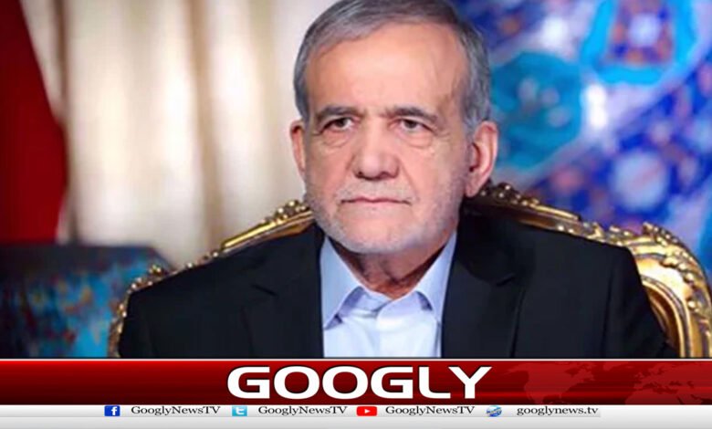 The delegation is wholeheartedly defending Iranian interests, says Iranian President