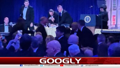 White House attacker hid weapons in room, eyewitnesses say