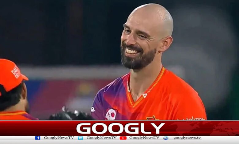 PSL 11, Rawalpindi releases Daryl Mitchell and Imad Butt