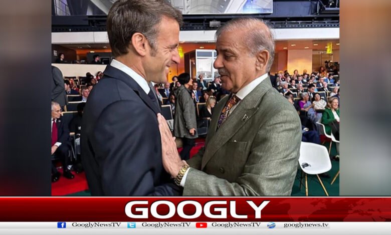 فرانسیسی صدر کاشہبازشریف کو فون،خطےکی کشیدگی پرتبادلہ خیال 1 French President calls Shehbaz Sharif, discusses regional tensions