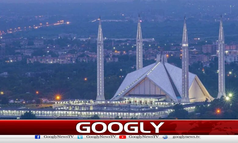 US and Iranian advance teams begin arriving in Islamabad