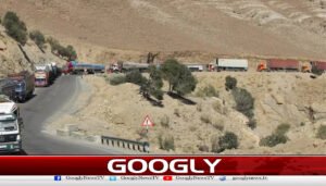 پاکستان سےافغانستان جانیوالاٹرک الٹ گیا، 18 افراد ہلاک،29زخمی