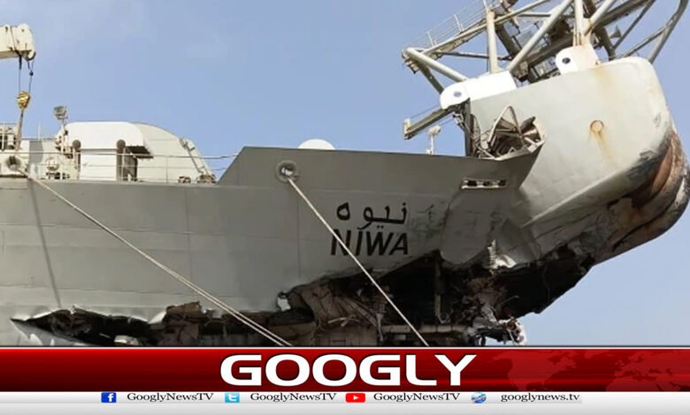کراچی پورٹ ،دو بحری جہاز آپس میں ٹکرا گئے 1 Two ships collide at Karachi Port