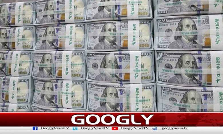 The foreign exchange reserves of the country decreased by more than one billion dollars