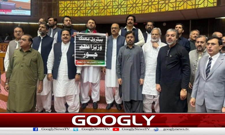 PTI has issued a show-cause notice to Iqbal Afridi