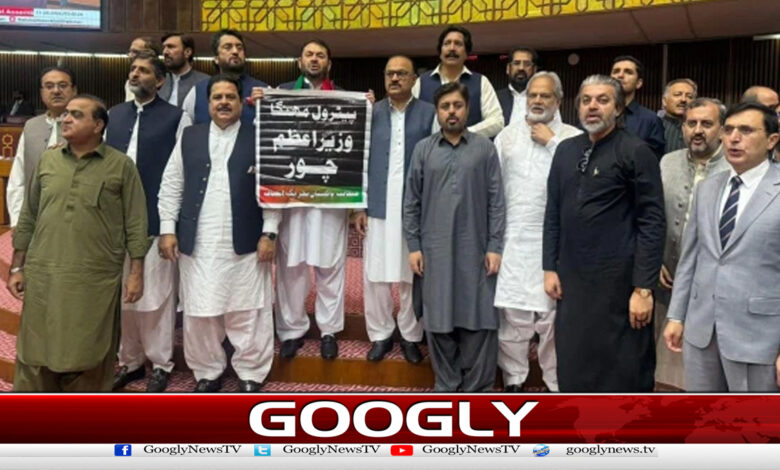پی ٹی آئی نے رکن اسمبلی اقبال آفریدی کی رکنیت معطل کردی 1 PTI suspended the membership of MLA Iqbal Afridi