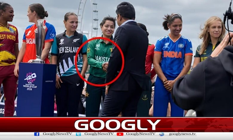 جے شاہ اور پاکستانی کپتان فاطمہ ثنا کامصافحہ توجہ کا مرکز بن گیا 1 Jay Shah and Pakistani captain Fatima Sana's handshake becomes the center of attention