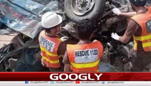چلاس،فیری میڈوز جاتے ہوئےسیاحوں کی گاڑی کھائی میں جاگری،7 جاں بحق