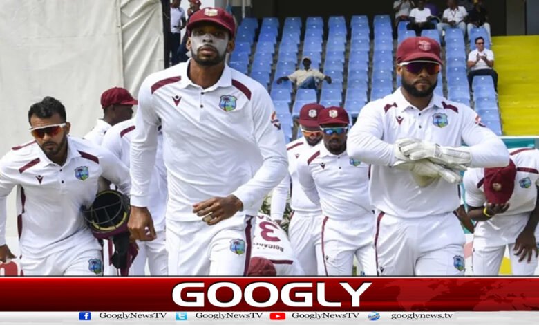 پہلا ٹیسٹ : پاکستان کے خلاف ویسٹ انڈیز کی بیٹنگ جاری 1 First Test: West Indies win toss and decide to bat against Pakistan.
