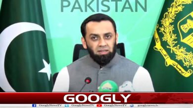 لاہور : وفاقی وزیر اطلاعات عطا تارڑ کی گاڑی پر فائرنگ، ملزم گرفتار 2 Lahore: Shots fired at Federal Information Minister Atta Tarar's vehicle; suspect arrested.