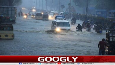 ملک میں موسلادھار بارشوں اور سیلابی صورت حال سے معمولاتِ زندگی متاثر 3 Daily life disrupted by torrential rains and flood conditions across the country.