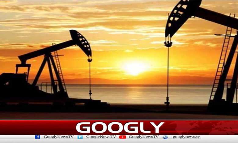 Why don't Pakistanis benefit from the decline in global oil prices?