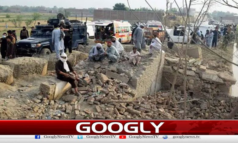 How did the Pakistani extremist group defeat the Afghan Taliban?