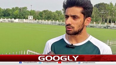 Imad Butt has been removed from the captaincy of the Pakistan hockey team.
