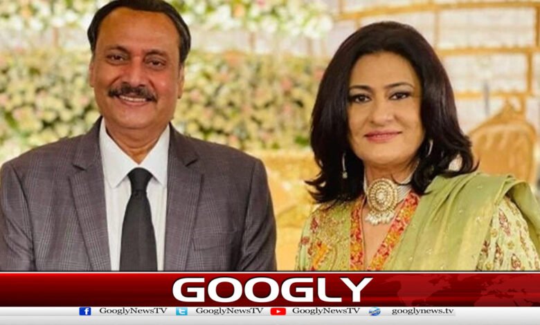 Actor Waseem Abbas has confirmed his divorce from Saba Hameed.