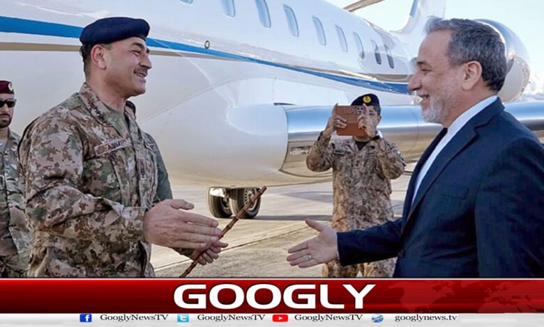 ایرانی وزیر خارجہ کا فیلڈ مارشل سے رابطہ، خطے کی صورتحال پر تبادلہ خیال 1 Iranian Foreign Minister contacts Field Marshal, discusses regional situation