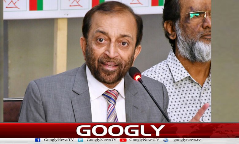 Where provinces are needed, hold referendums: Farooq Sattar