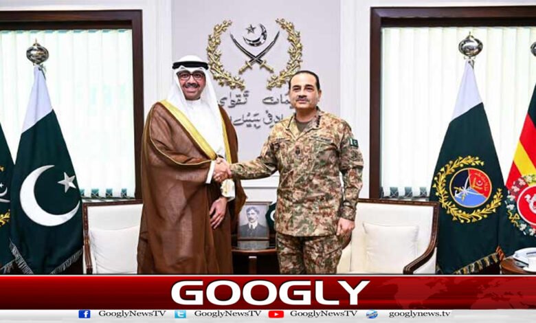 فیلڈ مارشل سے کویتی وزیر دفاع کی ملاقات، دفاعی امور پر تبادلہ خیال 1 Kuwaiti Defense Minister meets Field Marshal, discusses defense matters
