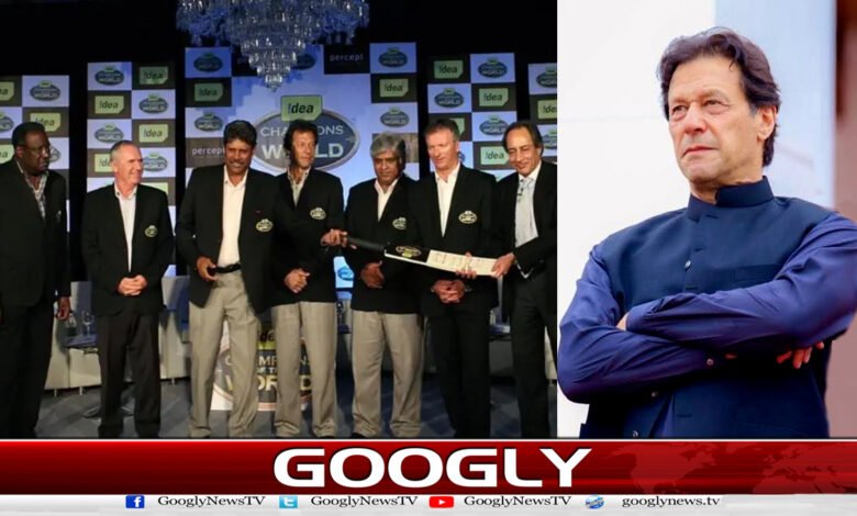 Why did 21 former captains of the world of cricket who played alongside him on the field come out to support Imran Khan?