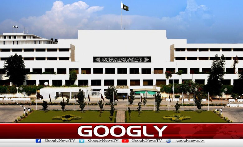 18th Amendment, 17 ministries transferred to provinces, why are employees still in the federation?