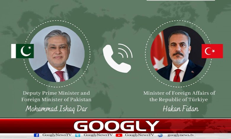 Ishaq Dar contacts Turkish Foreign Minister, discusses regional situation