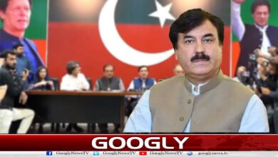 Shaukat Yousafzai requests party leadership to immediately postpone long march