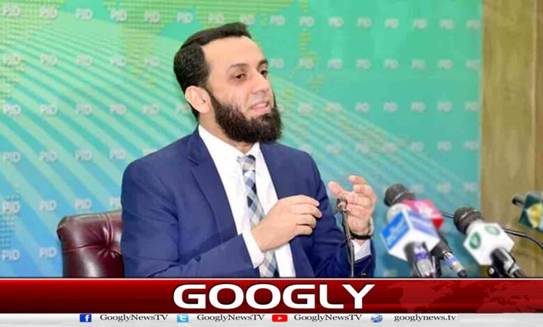 افغانستان میں 10 مقامات پر فضائی حملے کیے : وفاقی وزیر اطلاعات 1 Airstrikes carried out at 10 locations in Afghanistan: Federal Information Minister