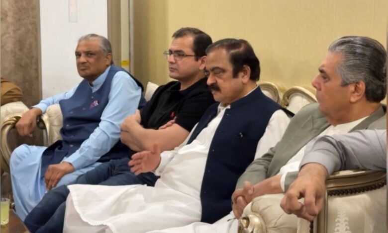 رانا ثناء اللہ کی سینئر صحافیوں سے ملاقات، صوبوں کی تقسیم پر مشاورتی بیٹھک 1 Capture 3