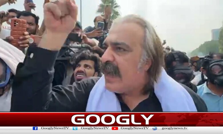 Ali Amin Gandapur supports the long march
