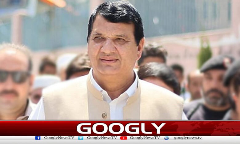 Amir Muqam asked to account for resources from Khyber Pakhtunkhwa government