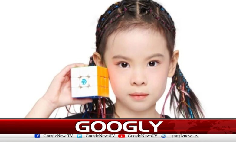 A young girl has set a world record for solving the Rubik's Cube.