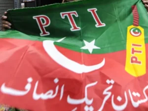ڈی آئی خان میں پی ٹی آئی جلسے کی تیاریوں میں مصروف کارکنوں پر نامعلوم افراد کا حملہ