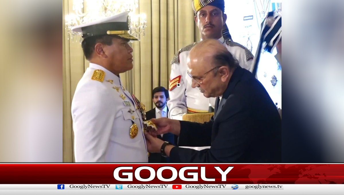 صدر مملکت نے انڈونیشن نیول چیف کو نشان امتیازسےنوازدیا