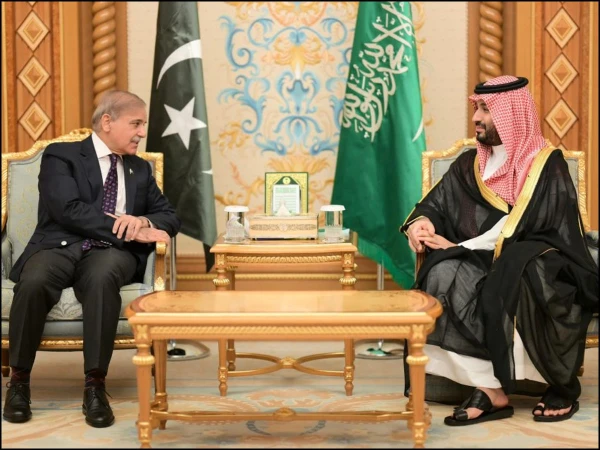 پاکستان کے ہائی کمشنر عمران حیدر کی بنگلہ دیش کے صدر سے ملاقات، دوطرفہ تعلقات مزید مستحکم بنانے پر اتفاق 1 shahbaz salman1761652026 0 600x450 1